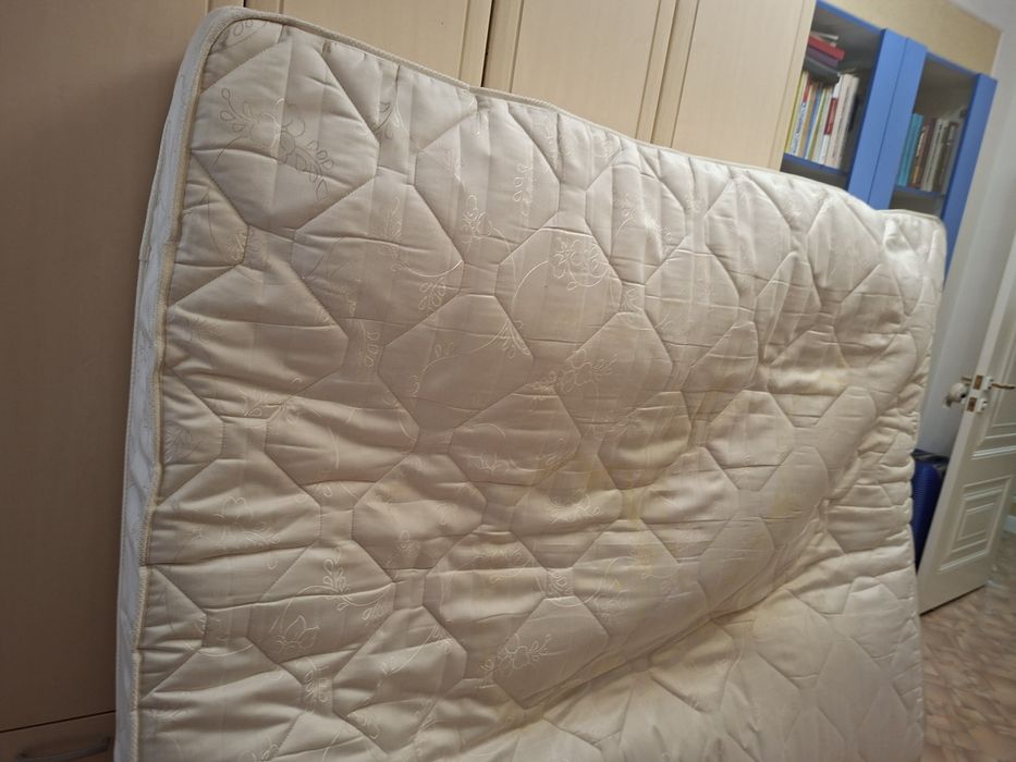 Отдам матрас б/у