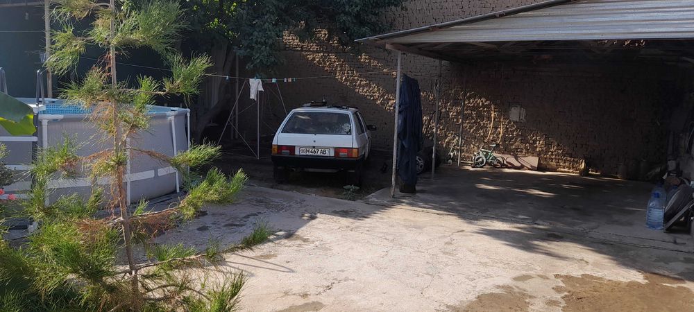 Продаётся  участок с домом