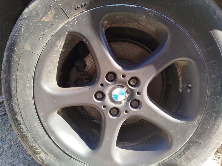 Продавам х5 е53 на части