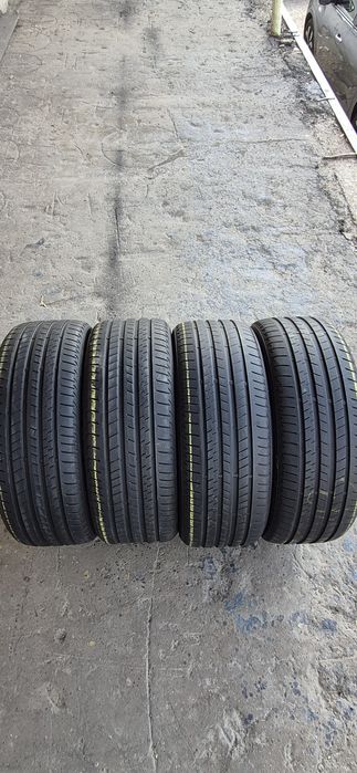 4 anvelope vara runflat Bridgestone 245/40/21.Pretul este pe bucata.