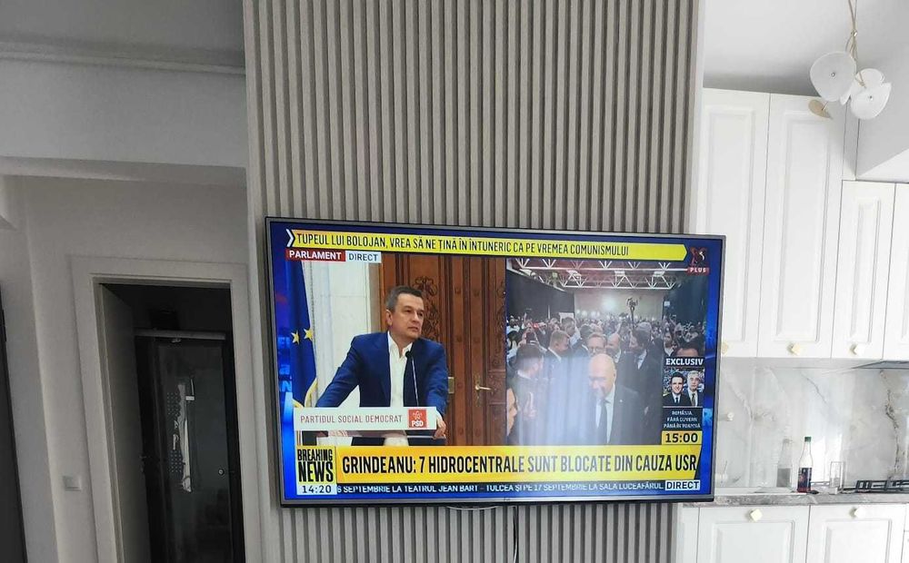 Televizor LED LG 60” 60UH6157