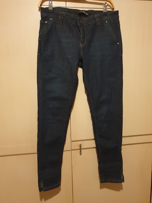 Дамски дънки ,яке,панталон!Без забележки!