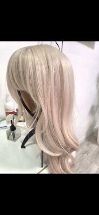 Продам парик женский