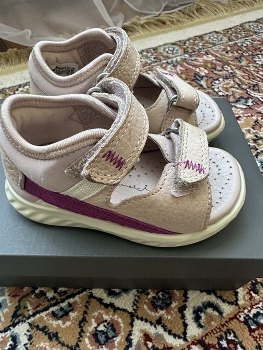 Сандали для девочки ЕССО