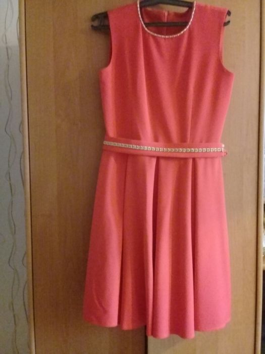 Платье на девочку