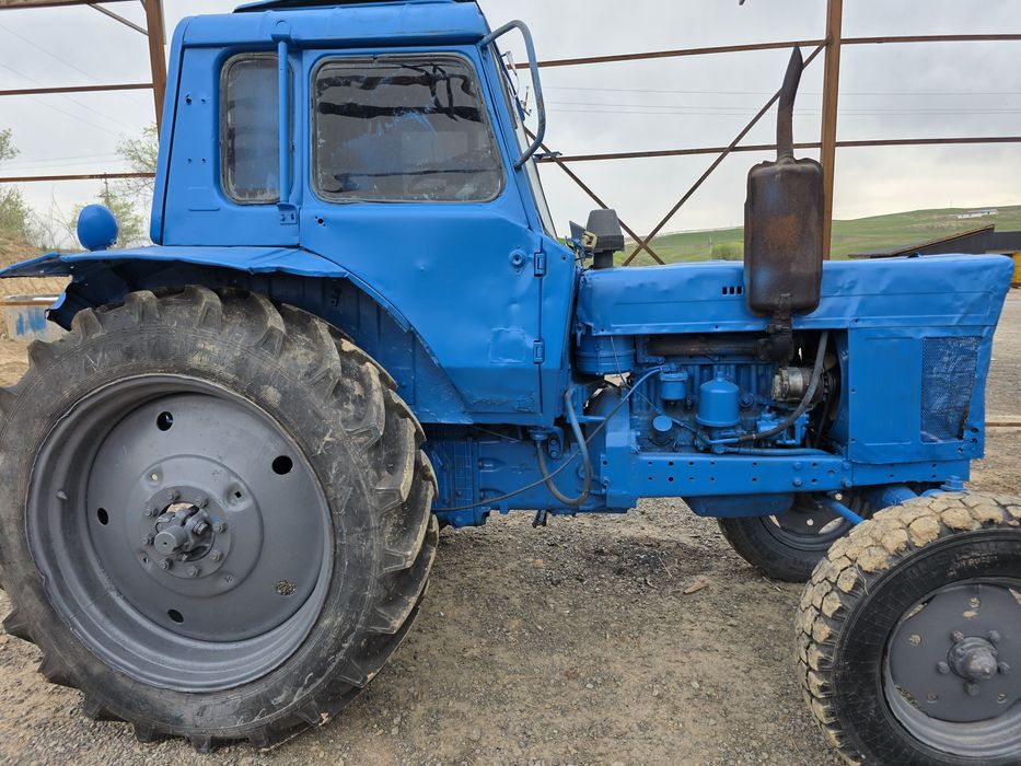 Тракторрр МТЗ 80