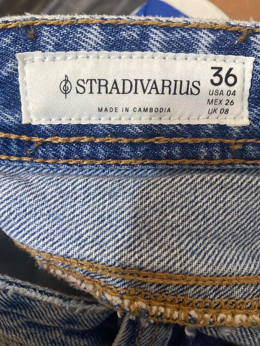 Blugi Stradivarius