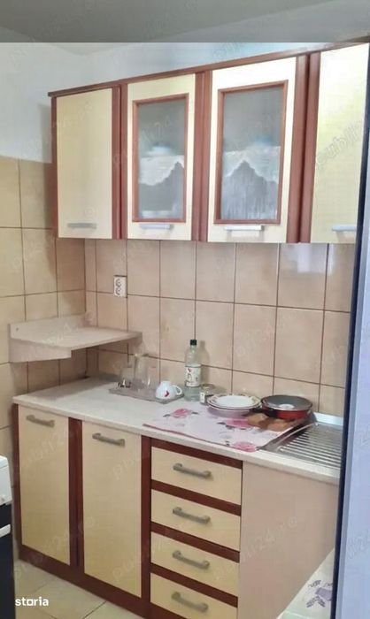 Vand 1 cam Mureseni etaj 1