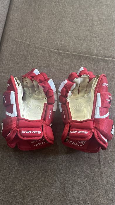 Краги хоккейные BAUER!!!