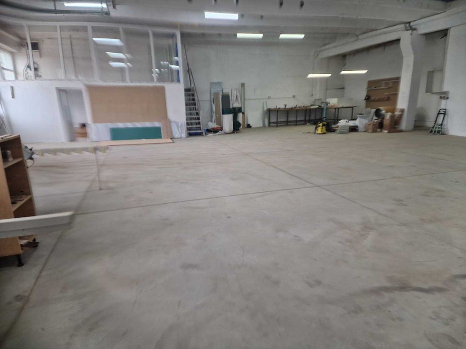 Inchiriere Hala 300 mp