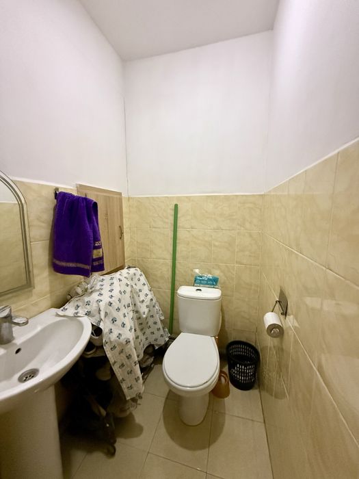 Продается 3 комнатная кв на Янгихаётский р-н, ориентир Спутник 16а