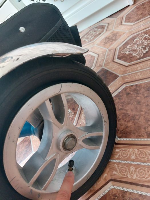 Детский трехколесный велосипед.