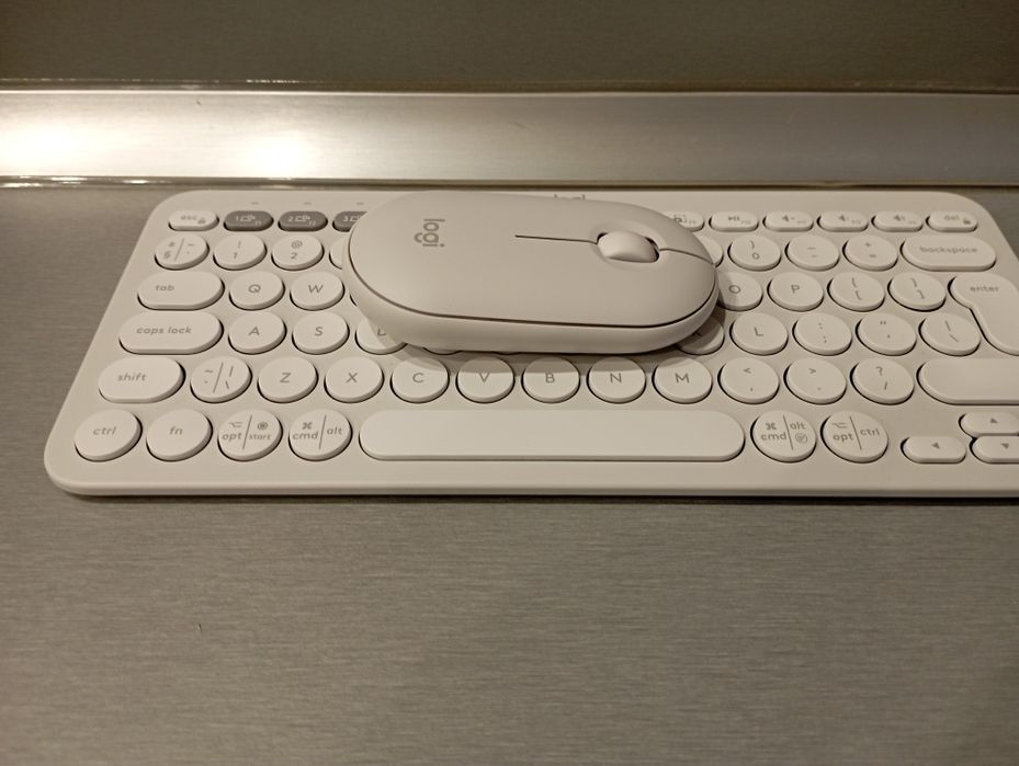 Клавиатура и мишка ново LOGITECH