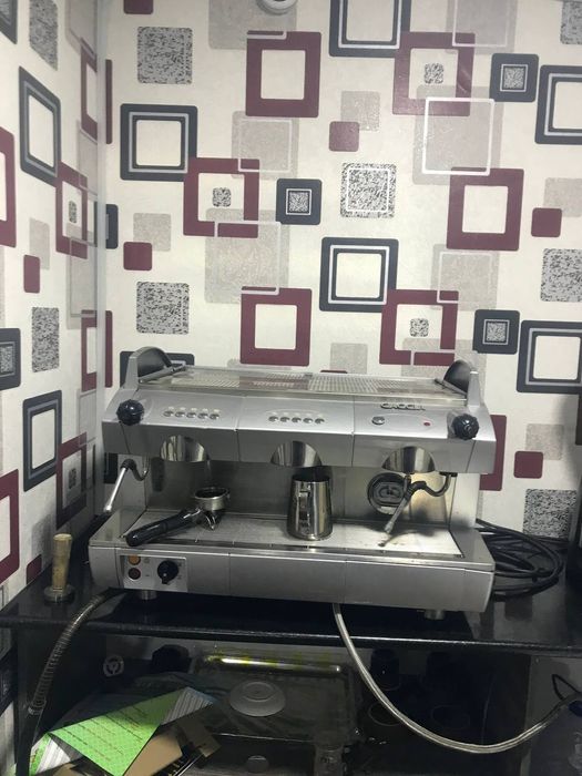 Kofe aparat sotiladi