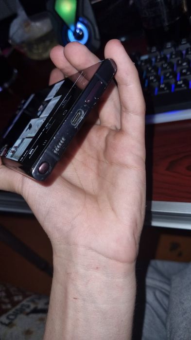 Продам Samsung s22 ultra 8/128