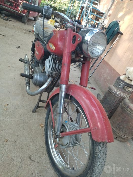 Moskvich mototsikl sotiladi