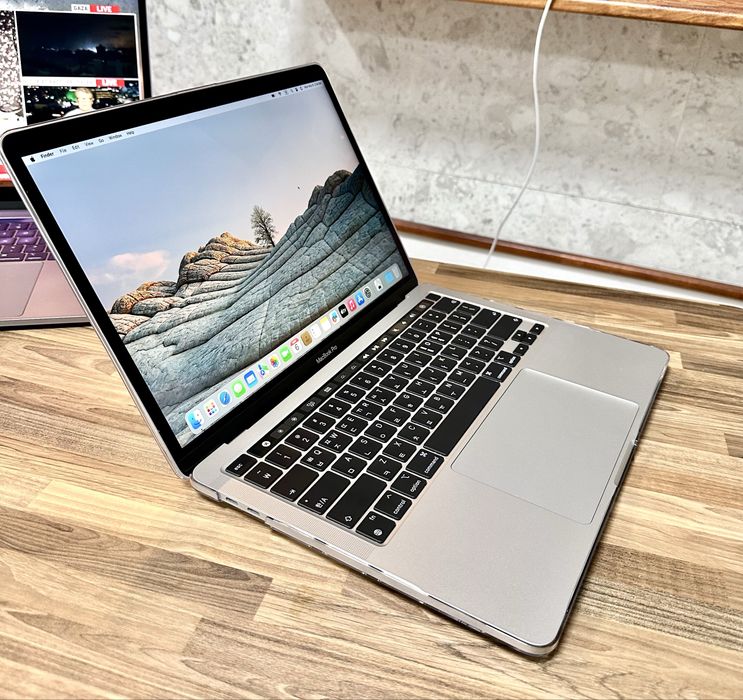 MacBook Pro M1 - Silver 8/256