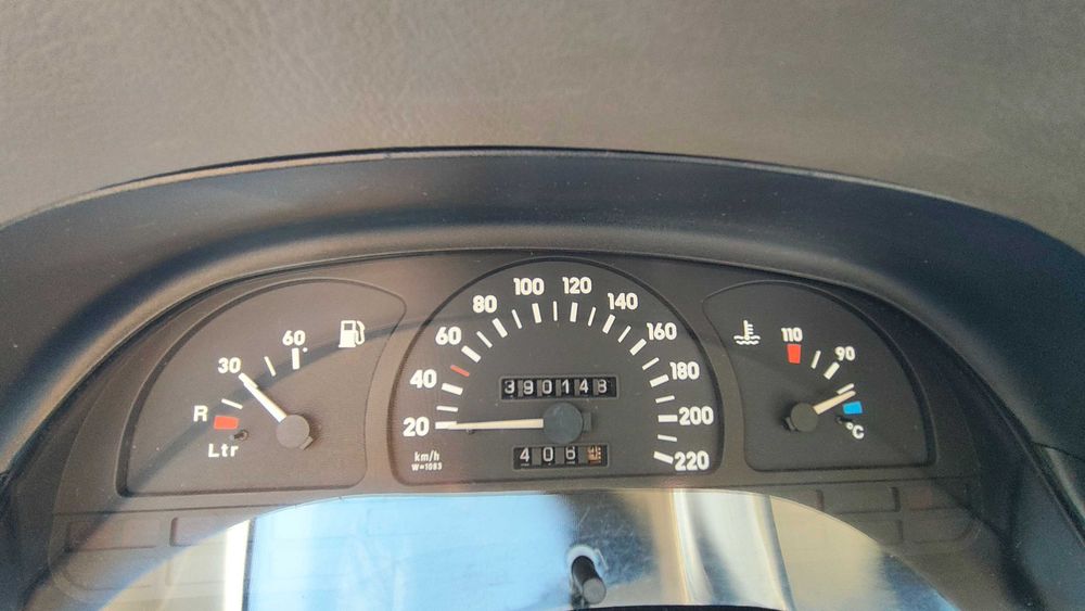Opel Vectra A 1.6i (C16NZ) – 75 к.с. – Един собственик от 1999 г., гаражна