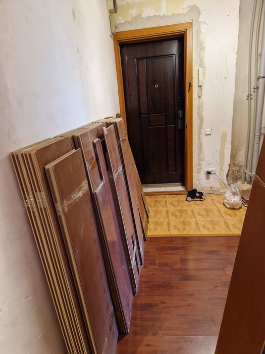 Продам ламинат б/у