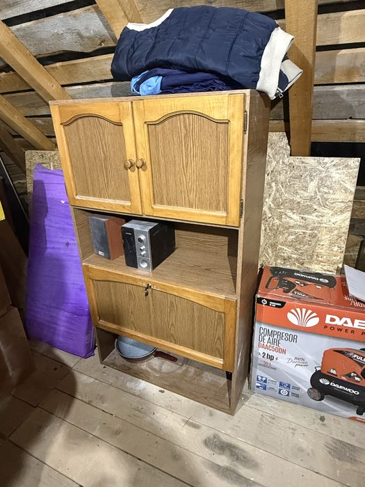 Vand mobila in stare buna