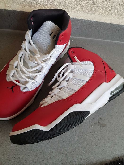 JORDAN маратонки