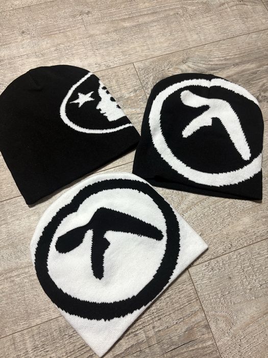 Шапки Y2K, Aphex Twin