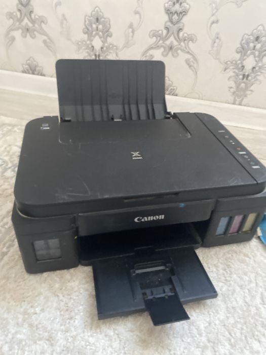 Canon принтр разна цветный