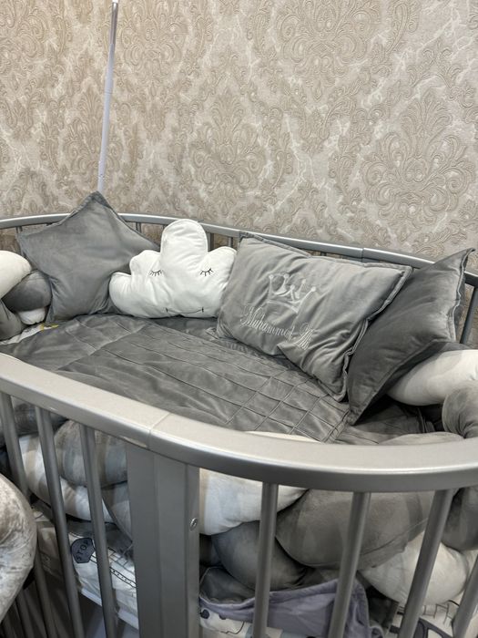 Детская кроватка