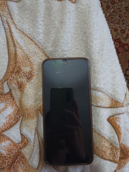 Продам телефон редми