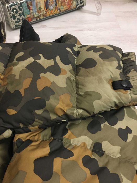 The North Face 700 Nuptse S