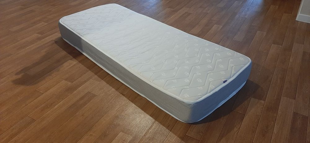 Матрас б/у 190х80