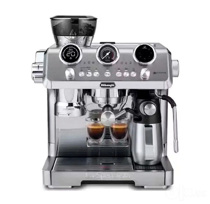Кофеварка Рожковая DeLonghi EC9885.M