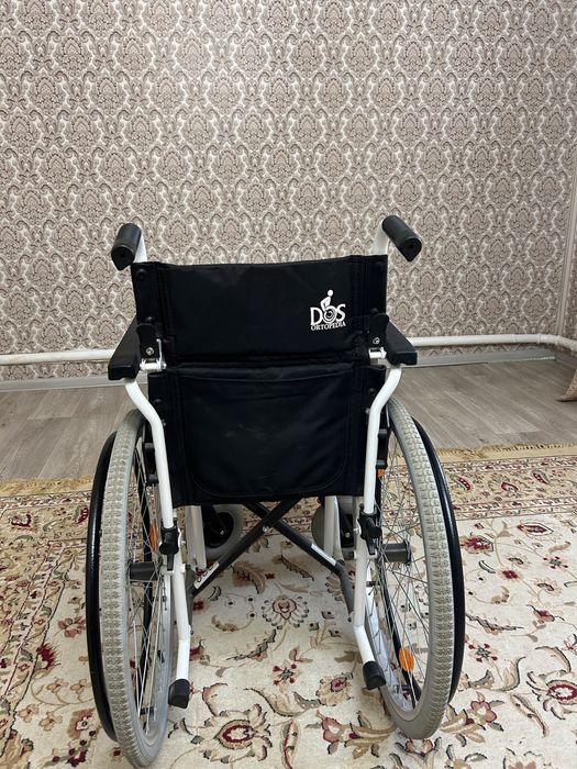 Продам инвалидную кальяску и туалет