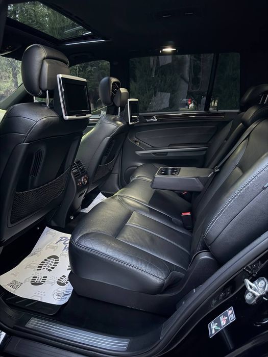Mercedes Benz GL 550 4 Matic