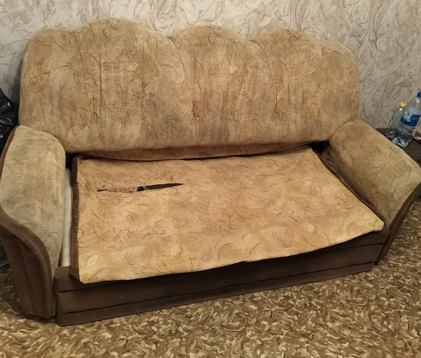 Отдам 2 дивана и 2 кресла