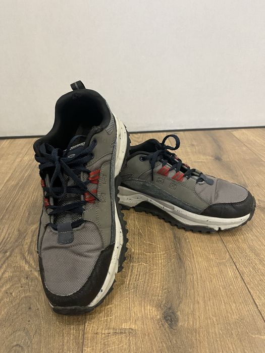 кроссовки Skechers 41