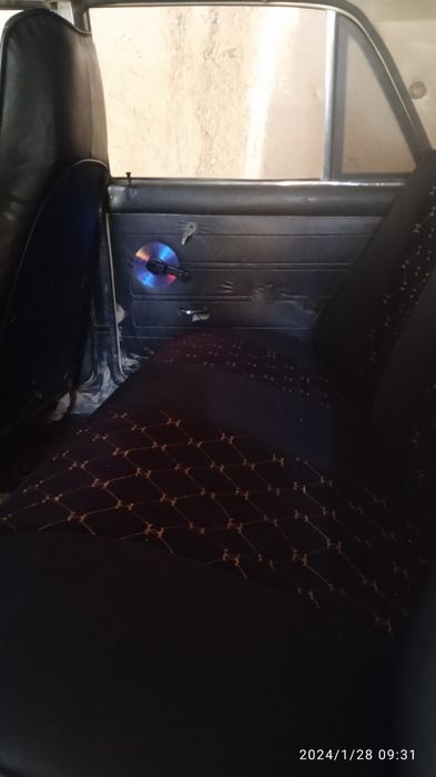 Jiguli vaz 011 holati yaxshi yili 1979 yurgani 430000