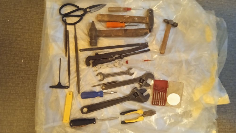 Набор ручных инструментов для