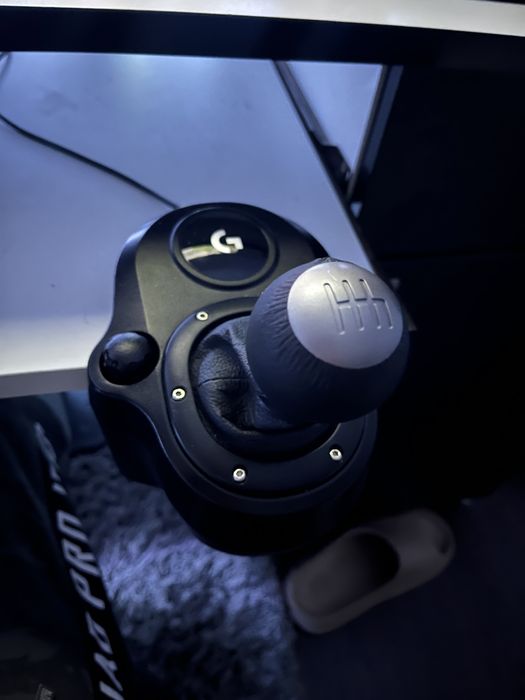 volan logitech g29 cu schimbator