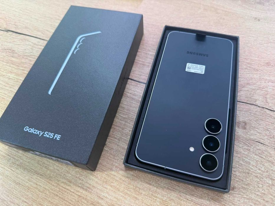 Samsung Galaxy S25 FE 5G 128GB Dual SIM Black Nou Garantie 24 luni