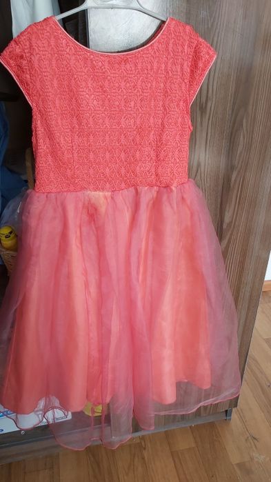 Платье на девочку