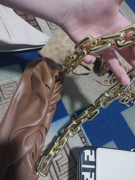 Сумки все стоит 5000 для девушек сост идеал