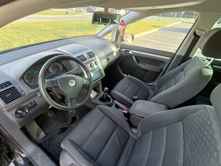 VW Touran 7 locuri