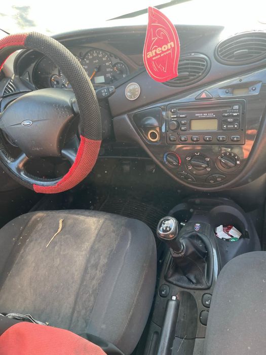 Demembrez ford focus 1.6