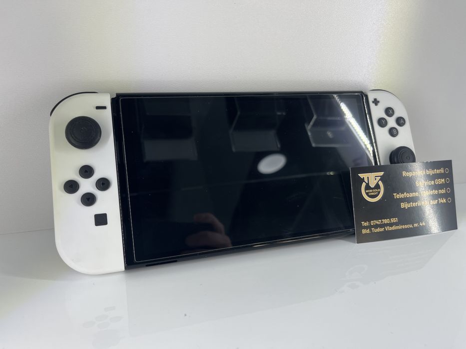Nintendo Switch OLED cu toate accesoriile Produs In Stare Excelenta