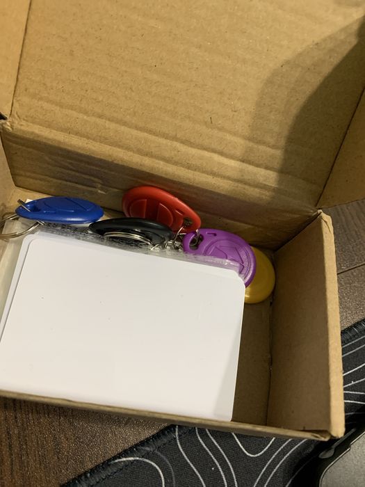 устройство за клонирване/правене на чипове за входна врата