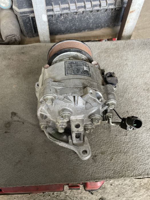 Компресор климатик Mitsubishi Outlander2.4i 2017год.