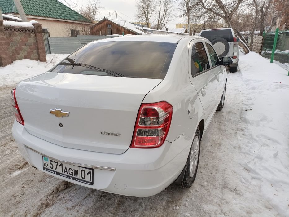 Шевролет кобальт 2021год