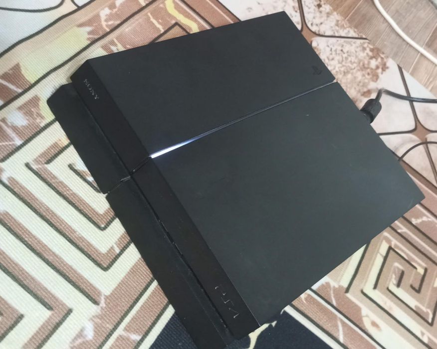 Продам или обмен PS4 на 1 терабайт