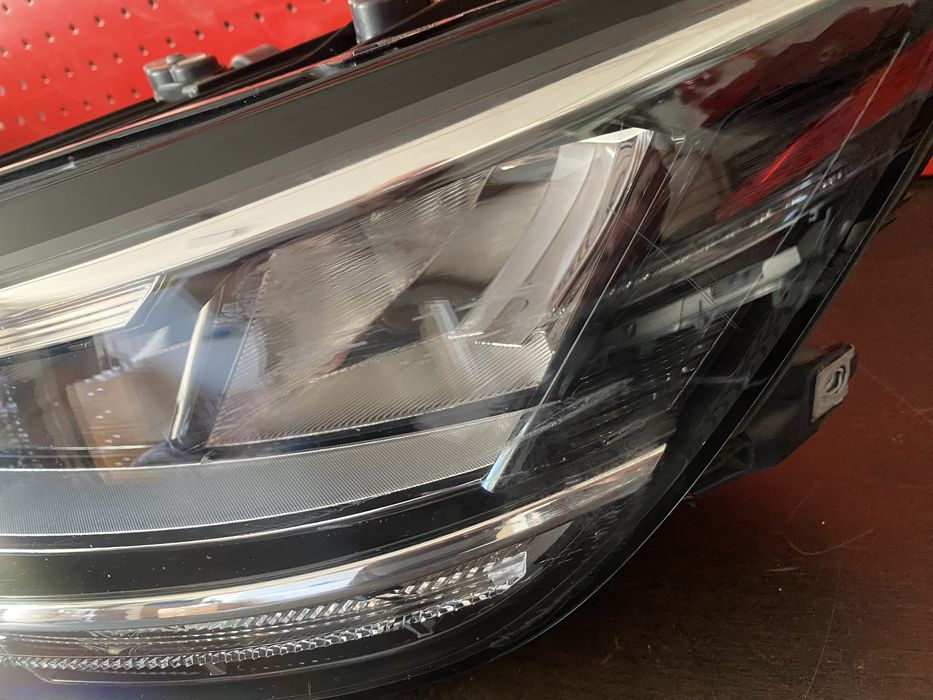 Far stanga full led Vw Passat B8 Facelift